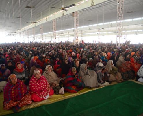 Sadh-Sangat Listening 

Bhajans in Naam-Charcha