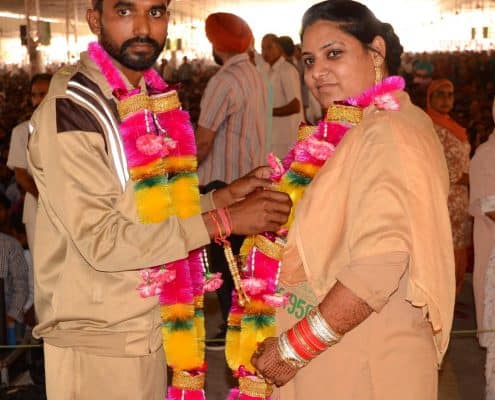 During the foundation day 

celebrations, seven couples took a pledge to fight against social evils and got tied in a wedlock