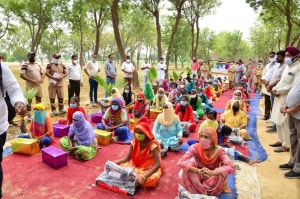 welfare activities on maha paropkar diwas by DSS 01 - Dera Sacha Sauda