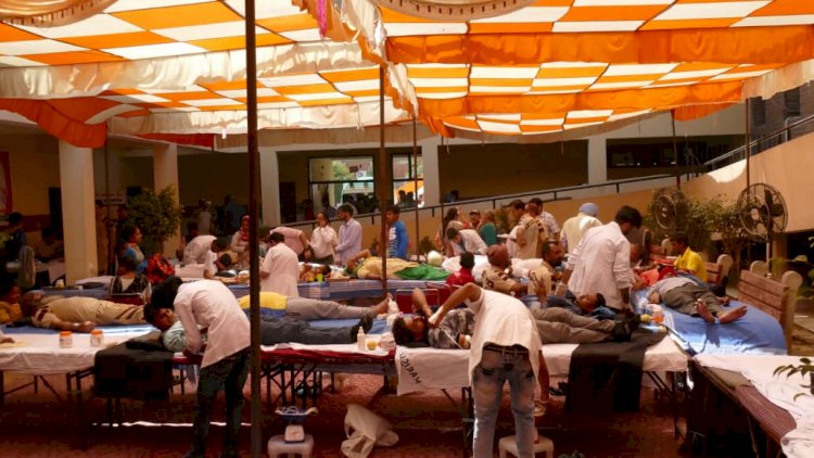 Blood Donation For The Indian Army At Dera Sacha Sauda On 30 July 2011