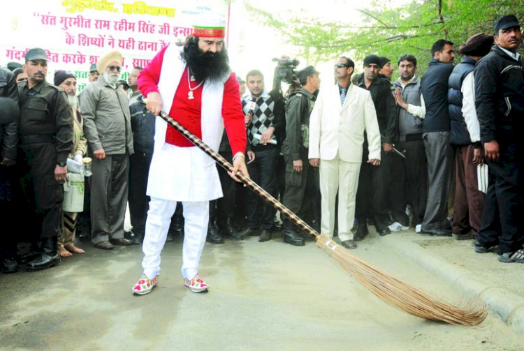 Cleanliness Earth Campaign at Gurgaon on 17th December, 2011