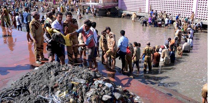 Cleanliness Earth Campaign in Haridwar on 1st November, 2012