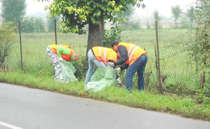 1st Cleanliness Campaign held by Dera Sacha Sauda volunteers in Bergamo, Italy