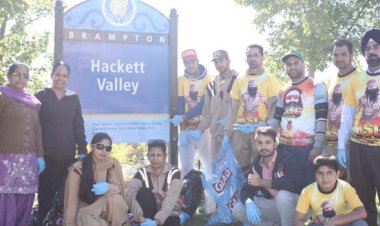 Cleanliness Campaign held by Dera Sacha Sauda volunteers, Toronto (Canada)