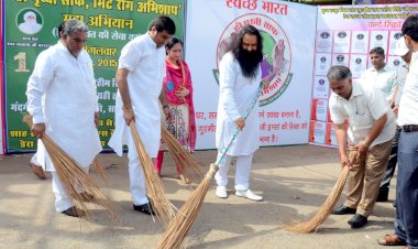 21st Massive Cleanliness Earth Campaign in Delhi on September 10, 2013