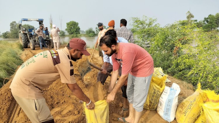 Floods, Faith, and Fervor: Dera Sacha Sauda Volunteers Rescuing People from Flood Disaster